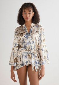 Халат Халат