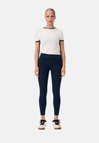 Джеггинсы Джеггинсы