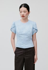 Блузка Блузка