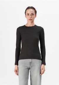 Лонгслив Лонгслив