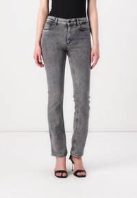 Клешеные брюки Клешеные брюки