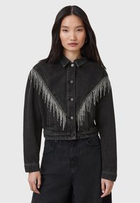 Джинсовая куртка Джинсовая куртка