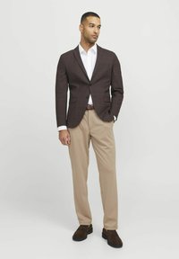 Чиносы Чиносы