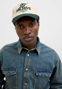 Кепка Кепка