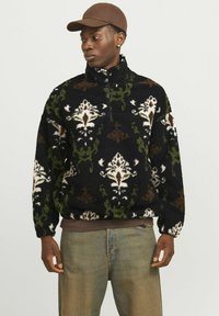 Флисовая куртка Флисовая куртка