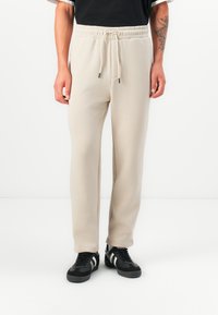 Спортивные штаны Спортивные штаны