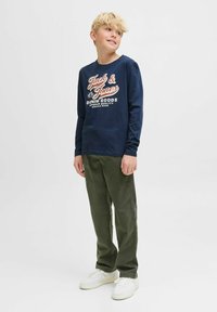 Брюки Брюки