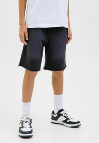 Шорты Шорты