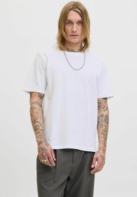 Футболка Футболка