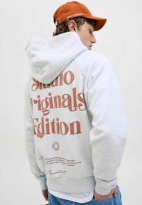 Толстовка Толстовка