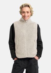 Спортивный жилет Спортивный жилет