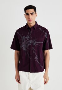 Рубашка с коротким рукавом Рубашка с коротким рукавом