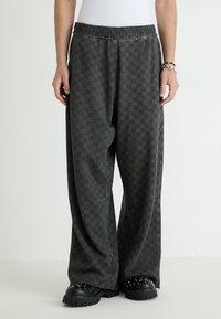 Спортивные штаны Спортивные штаны