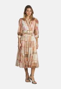 Летнее платье Летнее платье