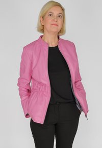 Кожаная куртка Кожаная куртка