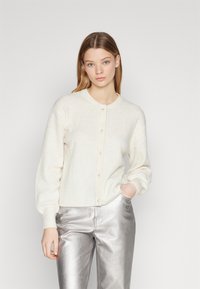 Жилет Жилет