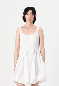 Платье Платье