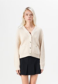 Твинсет Твинсет