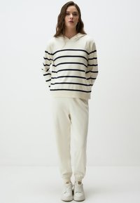 Спортивные штаны Спортивные штаны