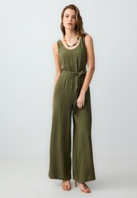 Комбинезон Комбинезон