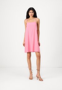 Платье Платье