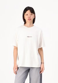 Футболка Футболка