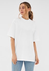 Футболка Футболка