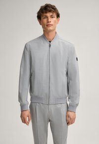 Куртка бомбер Куртка бомбер