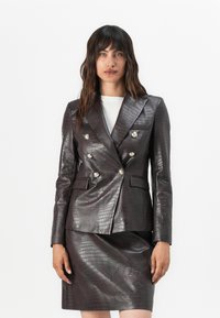 Кожаная куртка Кожаная куртка