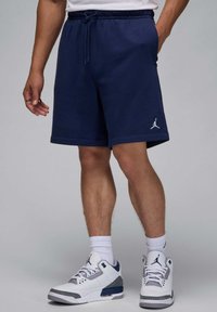 Шорты Шорты