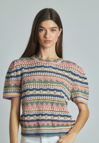 Футболка Футболка