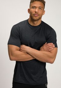 Футболка Футболка