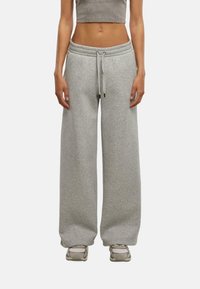 Широкие брюки Широкие брюки