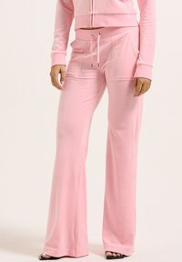 Спортивные штаны Спортивные штаны