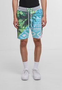 Шорты Шорты