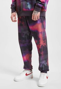 Спортивные штаны Спортивные штаны