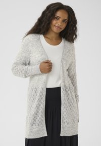 Вязаная кофта Вязаная кофта