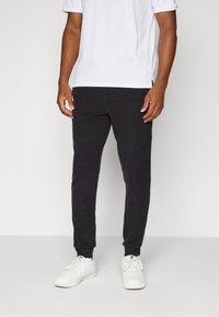 Спортивные штаны Спортивные штаны