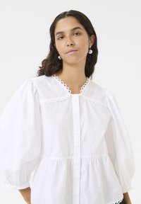 Блузка Блузка