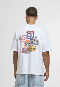 Футболка Футболка