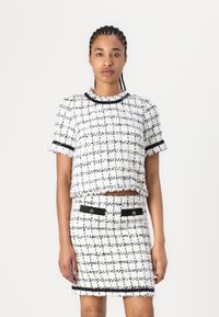 Блузка Блузка