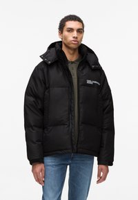 Зимняя куртка Зимняя куртка