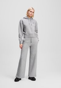 Спортивные штаны Спортивные штаны