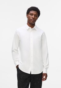 Рубашка Рубашка