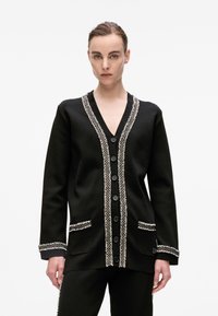 Длинный жилет Длинный жилет