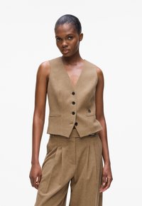 Жилет Жилет