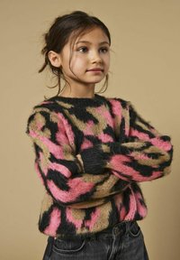 Пуловер Пуловер