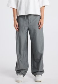 Широкие брюки Широкие брюки