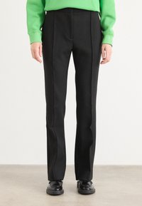 Прямые брюки Прямые брюки