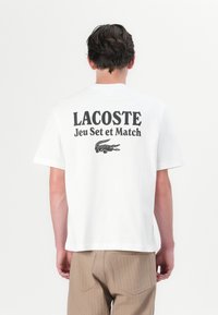 Футболка Футболка